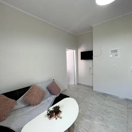 Coastal Village Escape Apartment *